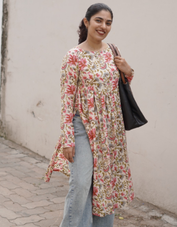 Coral Bloom(kurthi only) 5380